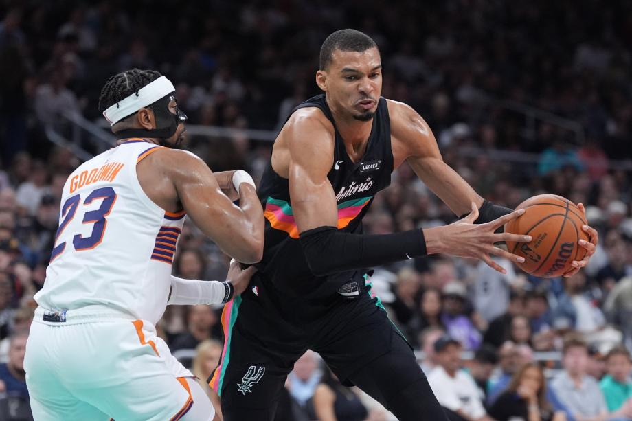 [图]文班亚马17+11格林26分 马刺轻取太阳迎来7连胜